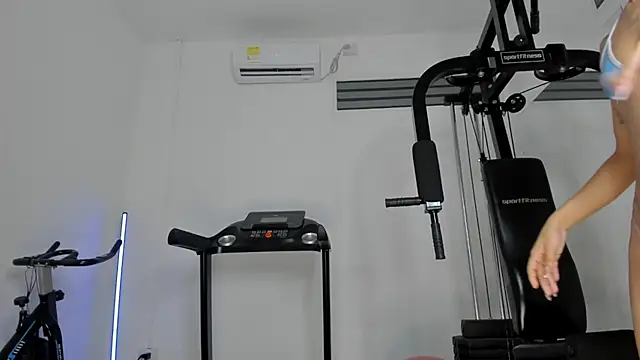 Ellie_Apex live