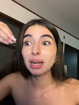 Coralinee_01 live