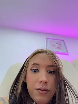 Eboney_Hott live
