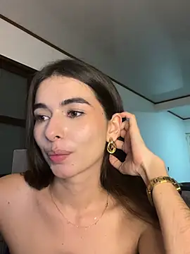 Coralinee_01 profile