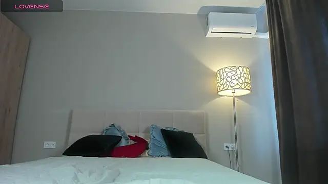 babyyullii live