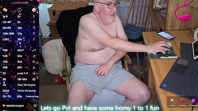 Adamdaddybear live