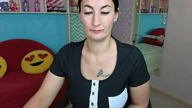 BrianaJoy live