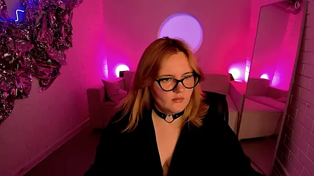 KathyBriggs live