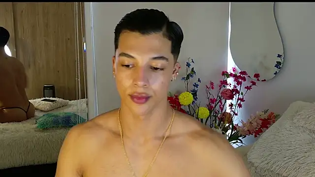 Troye_Williams live