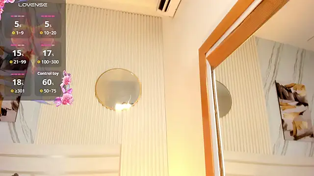 Afro_Luna live