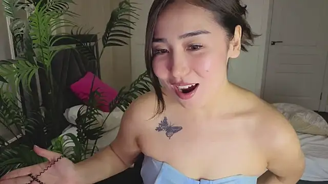 NoraBlake live