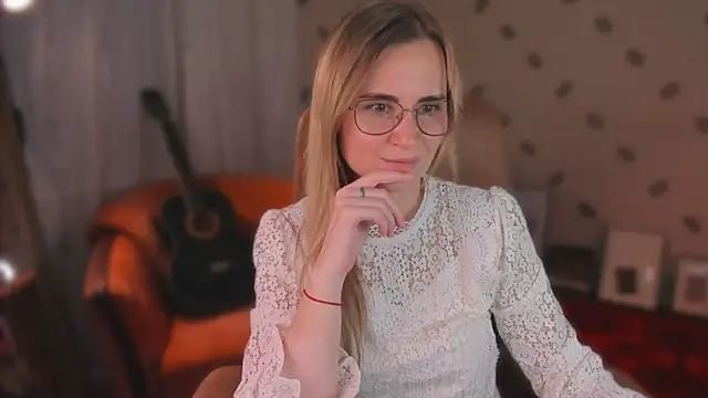 MiaSparkes live