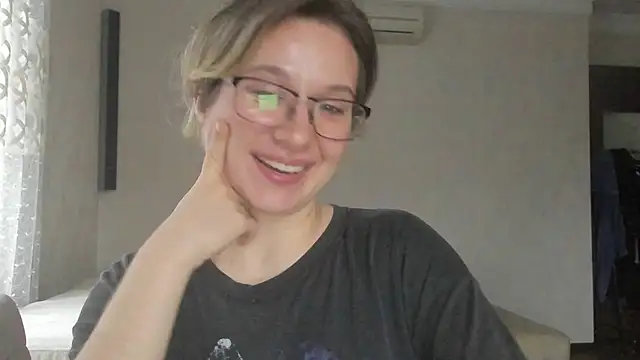 Lilith_lutherlow live