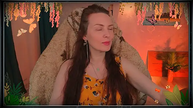 LanaRadiance live