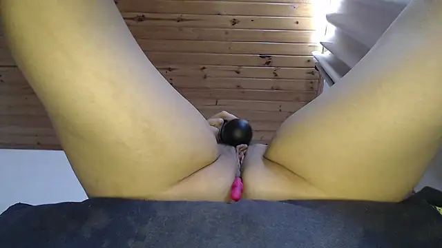 Milf_Valeria live