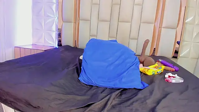Sarah_Adamss live