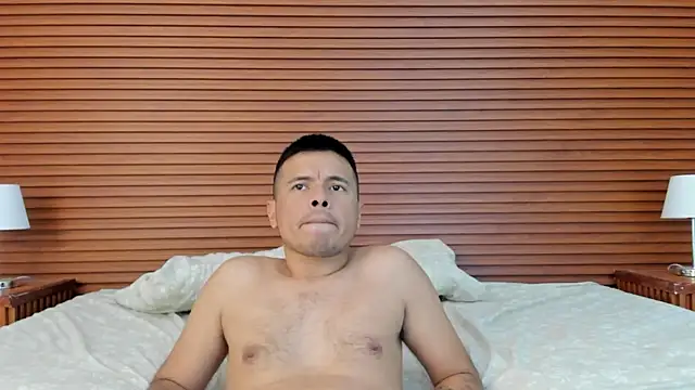 DeepandCurvy live
