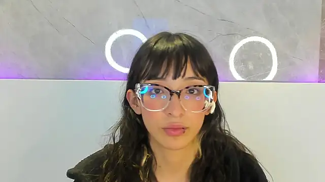 EmiliaBell_ live