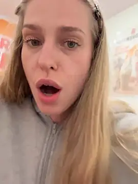 kira_mia live