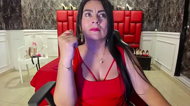 Imyourdirtymilf live