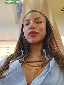 Karen_San_Miguel live