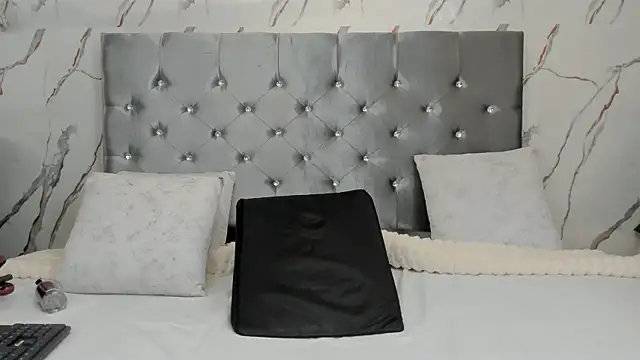nymphomanya live