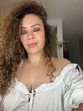 BellaNovaLove live