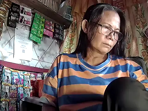 mommylicious_23 live