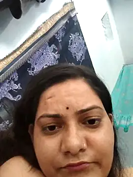 Anushka_Singh0 live