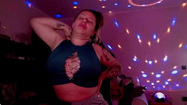 SonyaDevon live