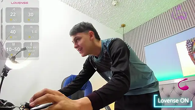 Ethanx18_ live
