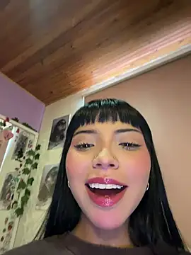 AlanaStormm live