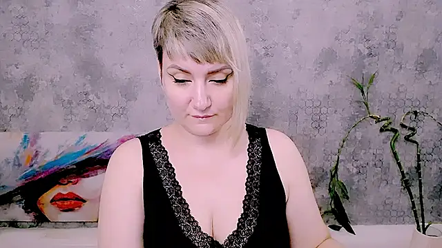 Djullia live