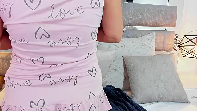 Slut_Milf_ live