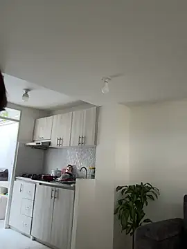 Laureen___ live