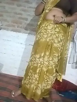 Hindicouple1 live