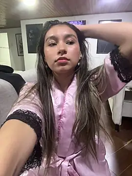 Avelia_dh live