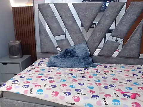 sheiladivinefon live