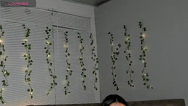 Lala_fluffy live