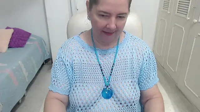leonela_69 live