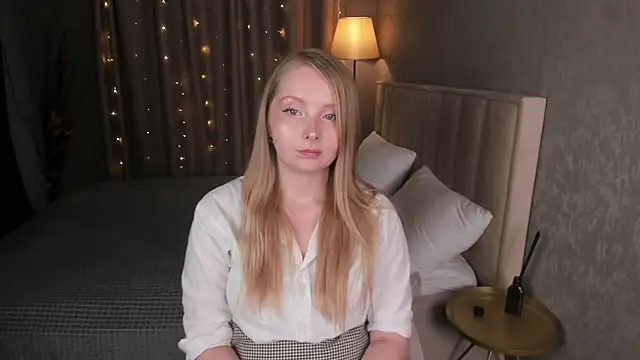 Betty__Moore live