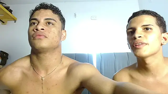 Jose_And_Daniel live