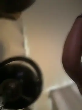 ashley_Tompson1 live