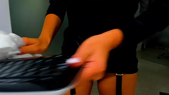 Queenrafaella live