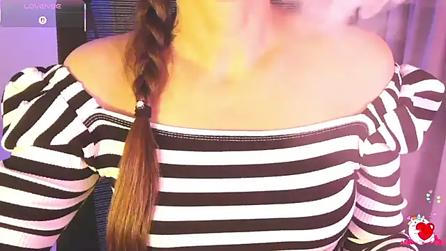 Layla_Ahh live