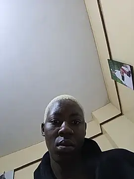 SquirtQueen16 live