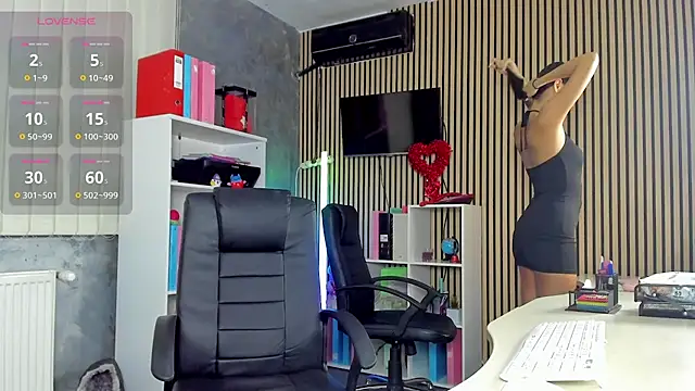 OfficeGirls live