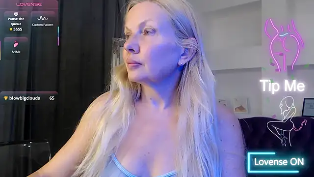NicoletteRose_ live