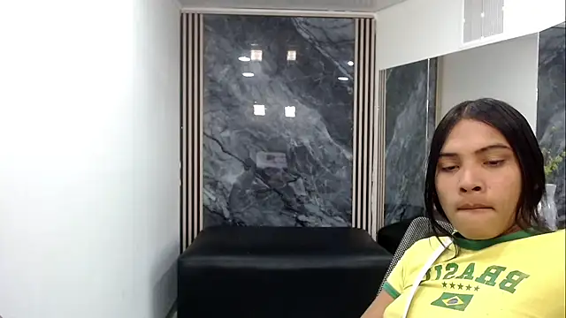 SoffiaBurgueth live