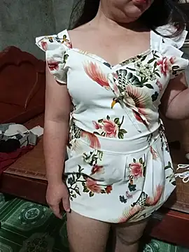 Lily_Henry live