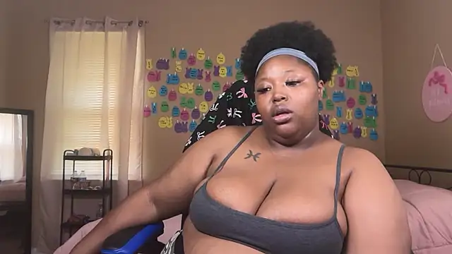 Chocolatebunnyxx96 live