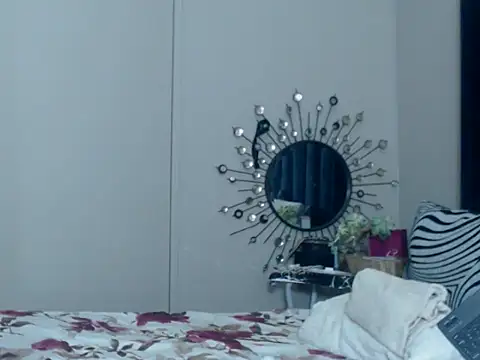 Juicy_Candy-Reloaded live