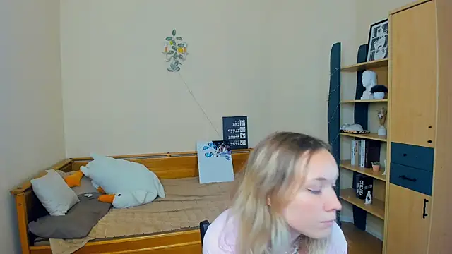 OraliaRokusek live