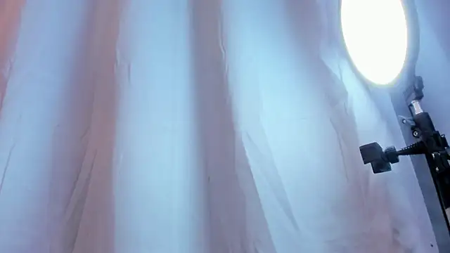 Annie_paradise17 live